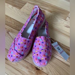 Toms x Candyland youth size 5.